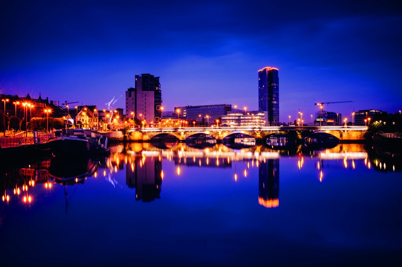 River Lagan at night